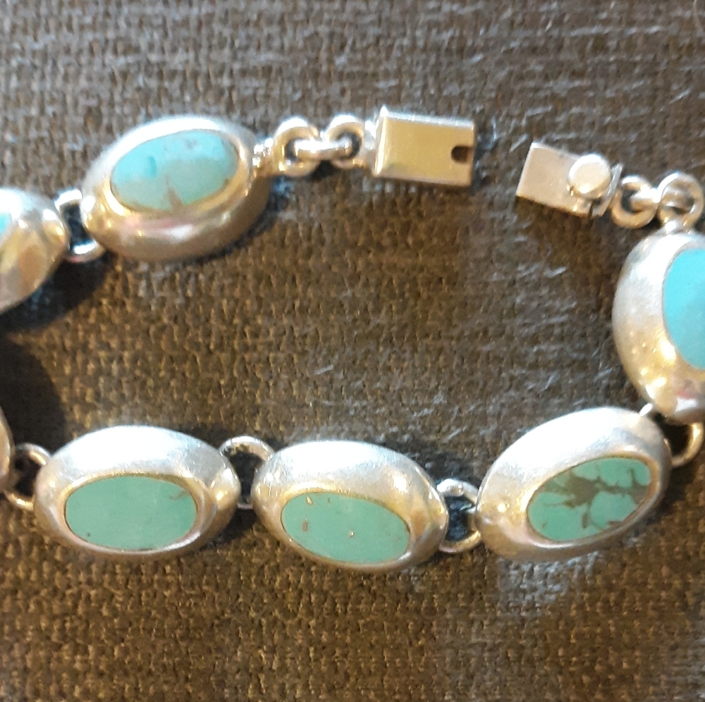 Sterling silver turquoise bracelet
